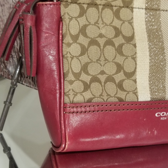 COACH Legacy Clutch (Flaws) - Picture 2 of 10
